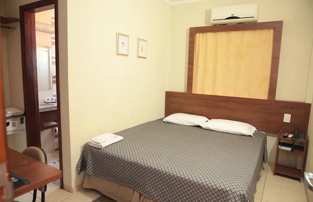 Druds Hotel-1