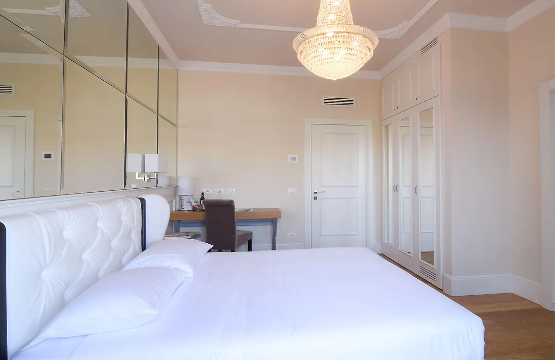 Suite Milano Duomo-1