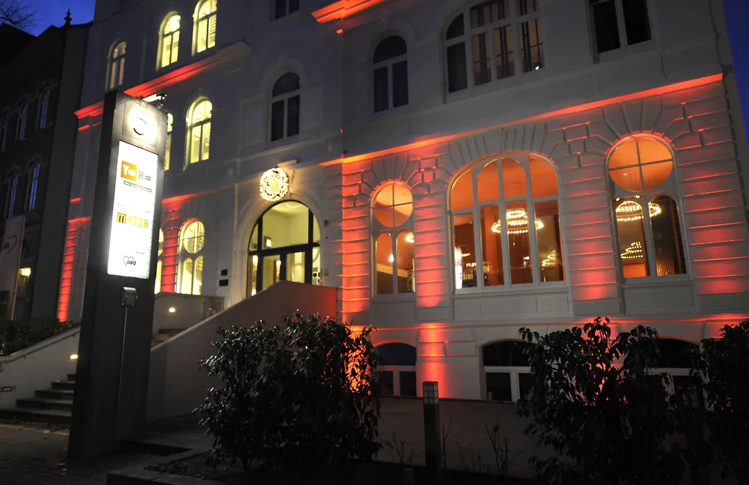 Yoho - The Young Hotel-1