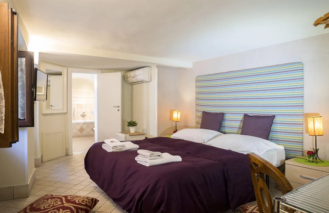 RossoCorallo B&B-1
