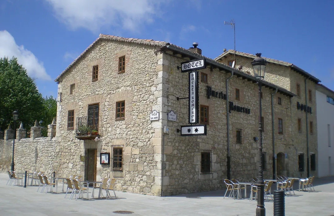 Hotel Puerta Romeros-1