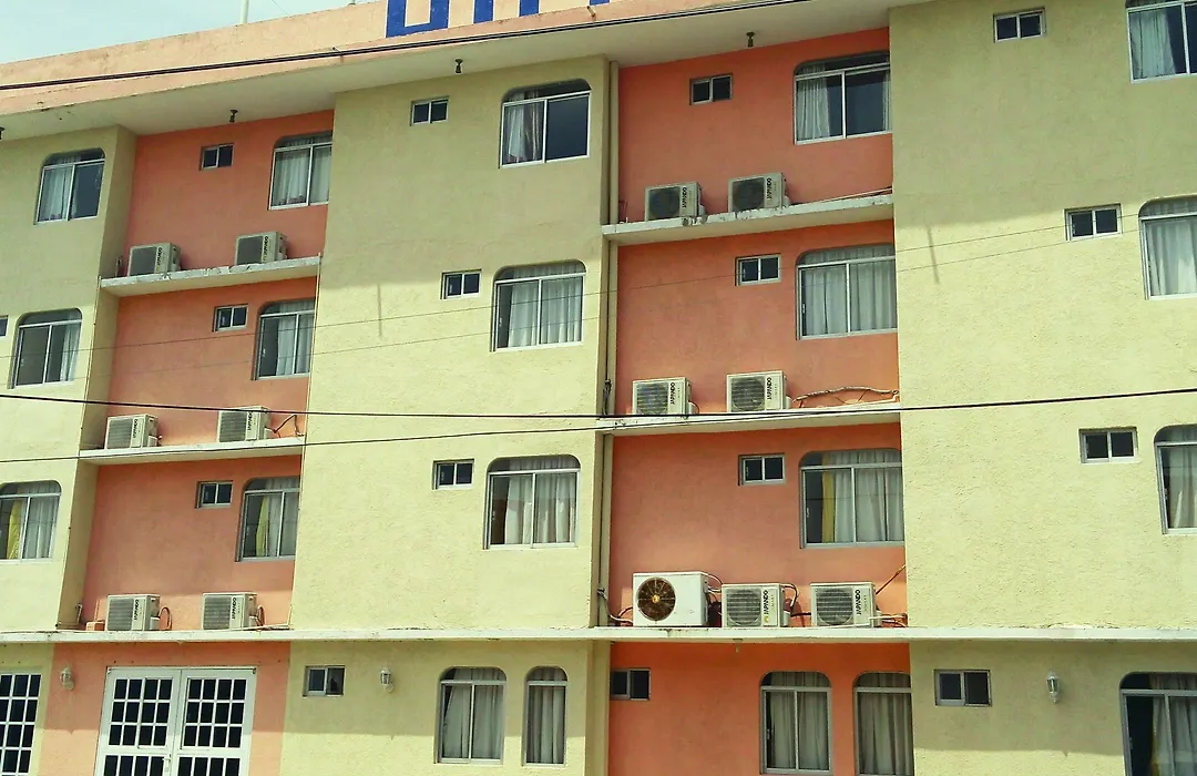 Hotel Plaza Jardin-1