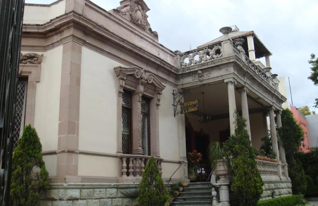 Hotel La Casona del Llano-1