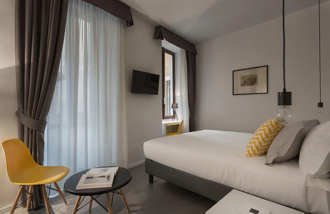 Navona Theatre Hotel-1