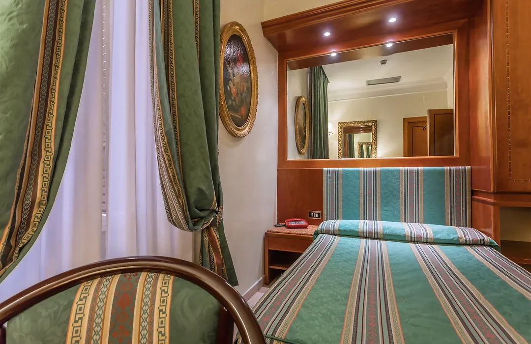 Raeli Hotel Luce-1