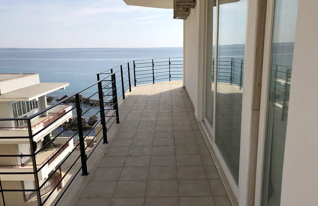 Palace Blu Mare-1