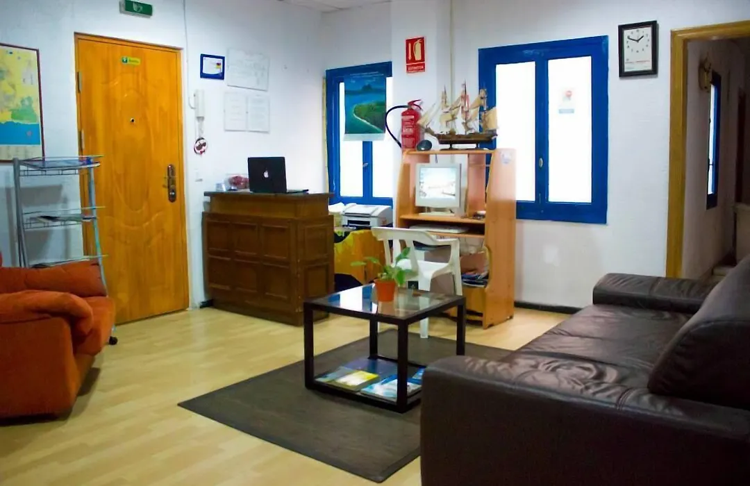 Pensión Ayuntamiento-1