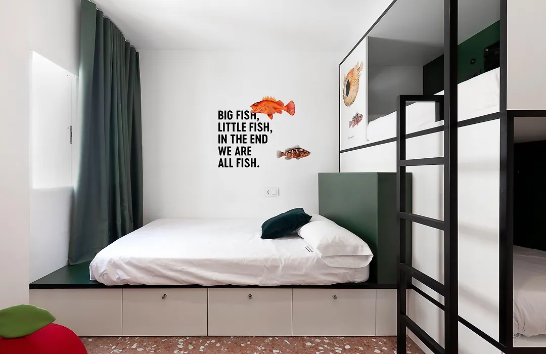 2060 The Newton Hostel-1
