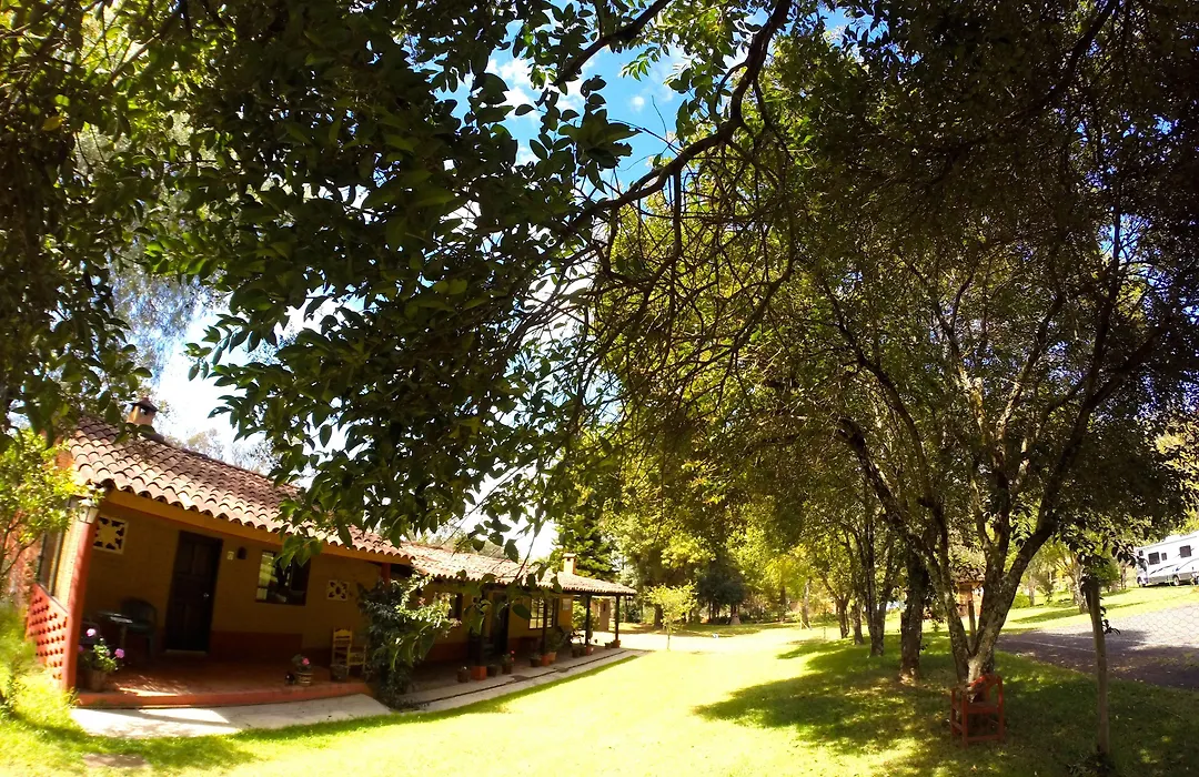 Villa Patzcuaro Garden Hotel&RV Park-1