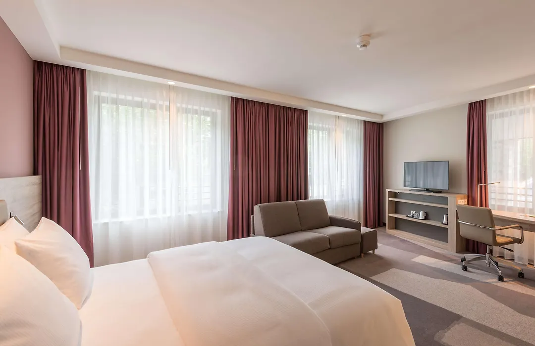 Hampton By Hilton Frankfurt City Centre East-1