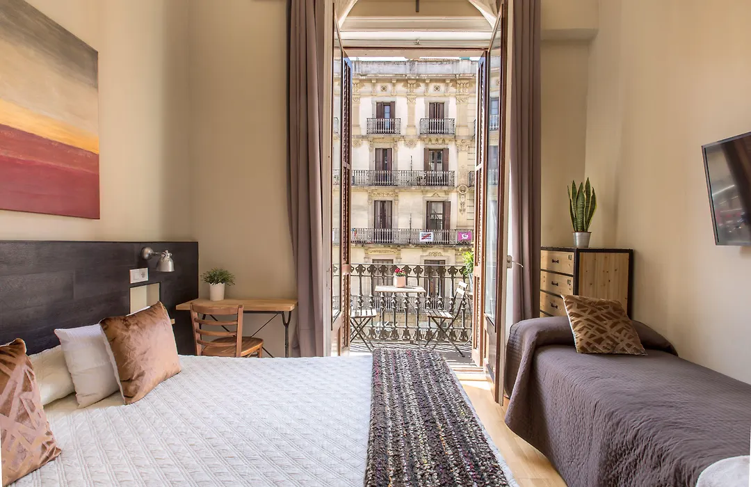 El Born Guest House By Casa Consell-1