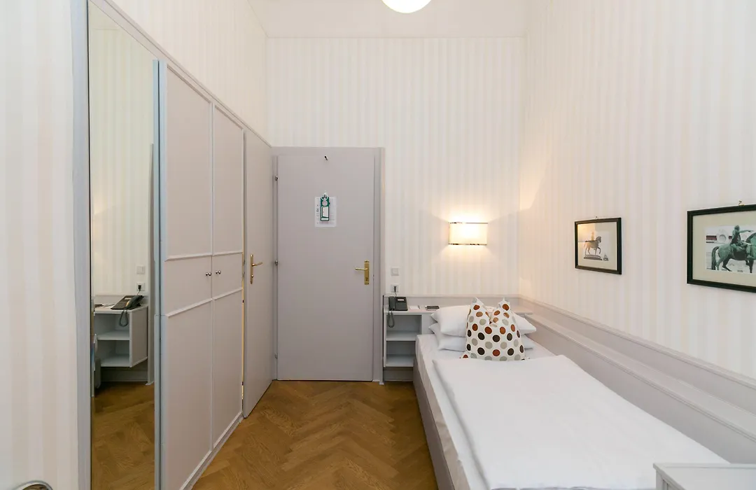 Hotel Kaerntnerhof-1