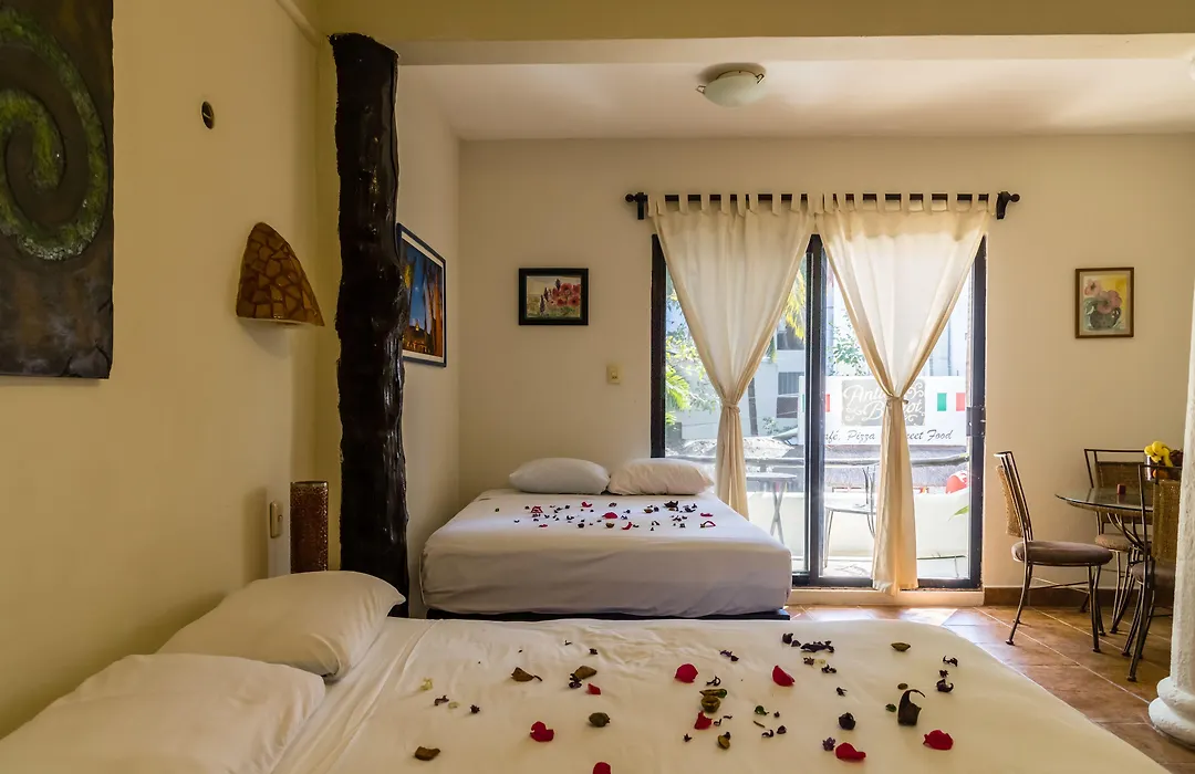 Moonshine Hotel-1