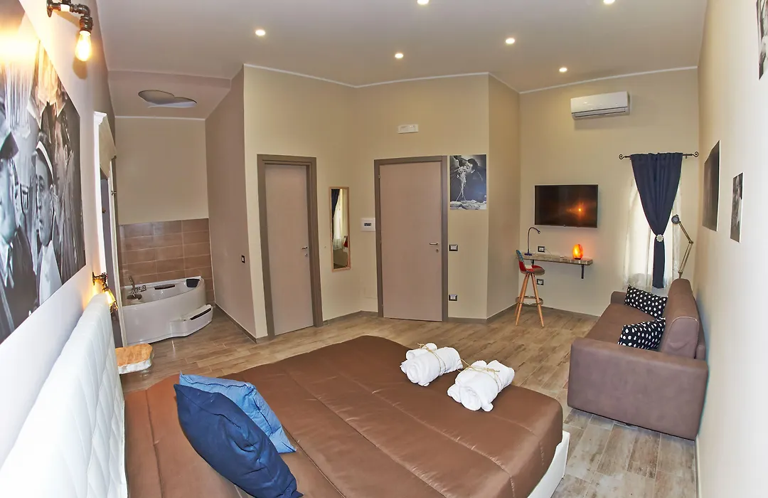 Artisti Sustinea Rooms-1