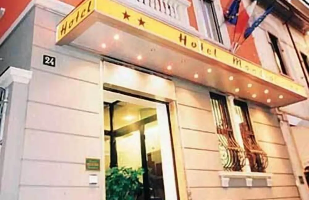 Hotel Mondial-1