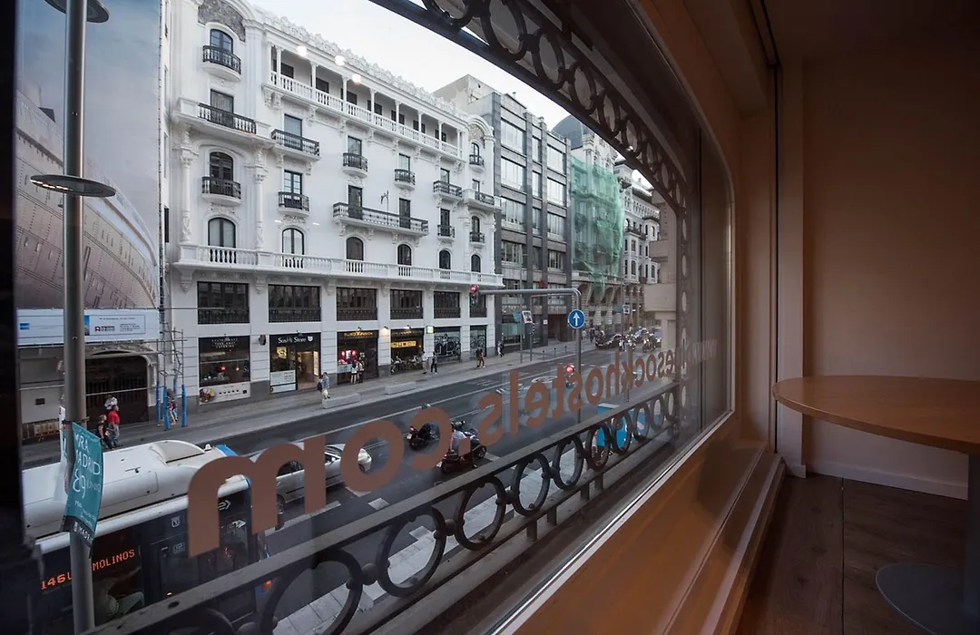 room00 Gran Vía Hostel-1