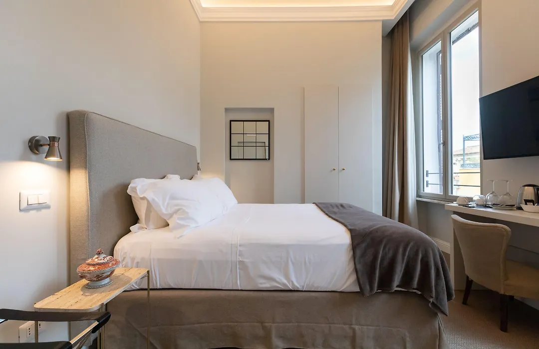 Domus 21 Luxury Suites-1