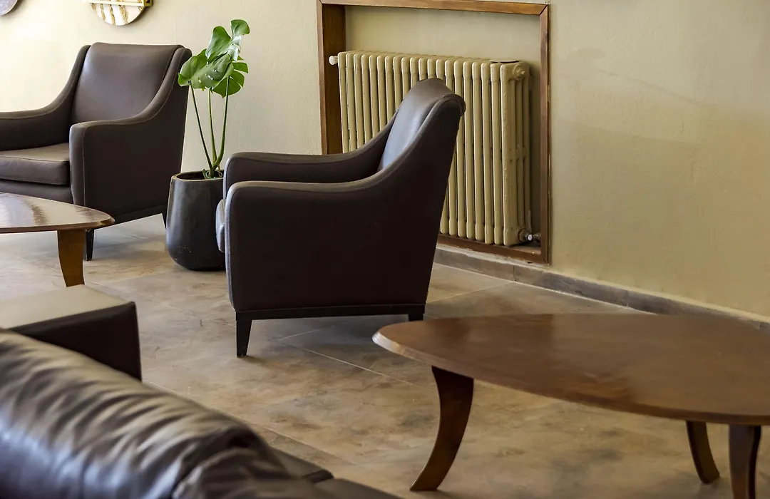 Wooden Hotel-1
