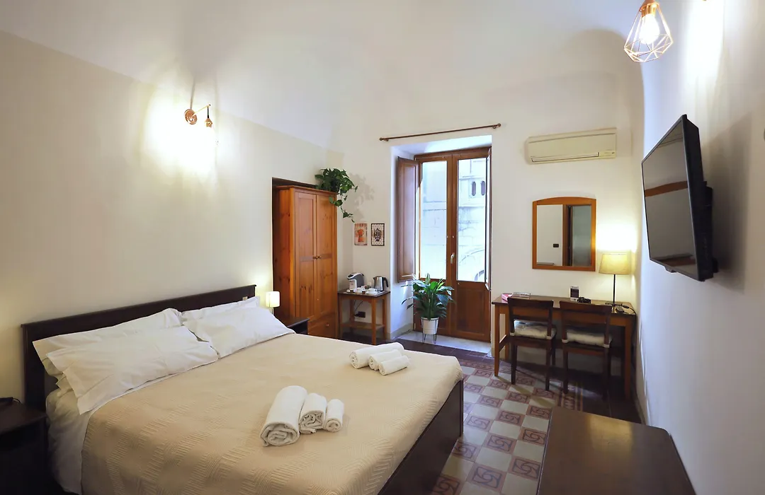 Cataneasy Rooms-1