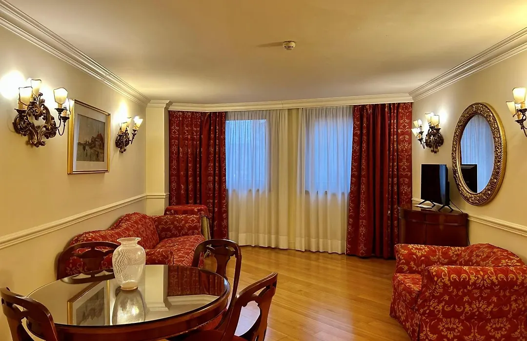 Torre Dell'Orologio Signature Residence-1