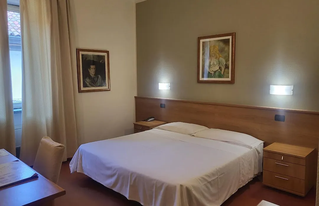 Hotel Lux-1