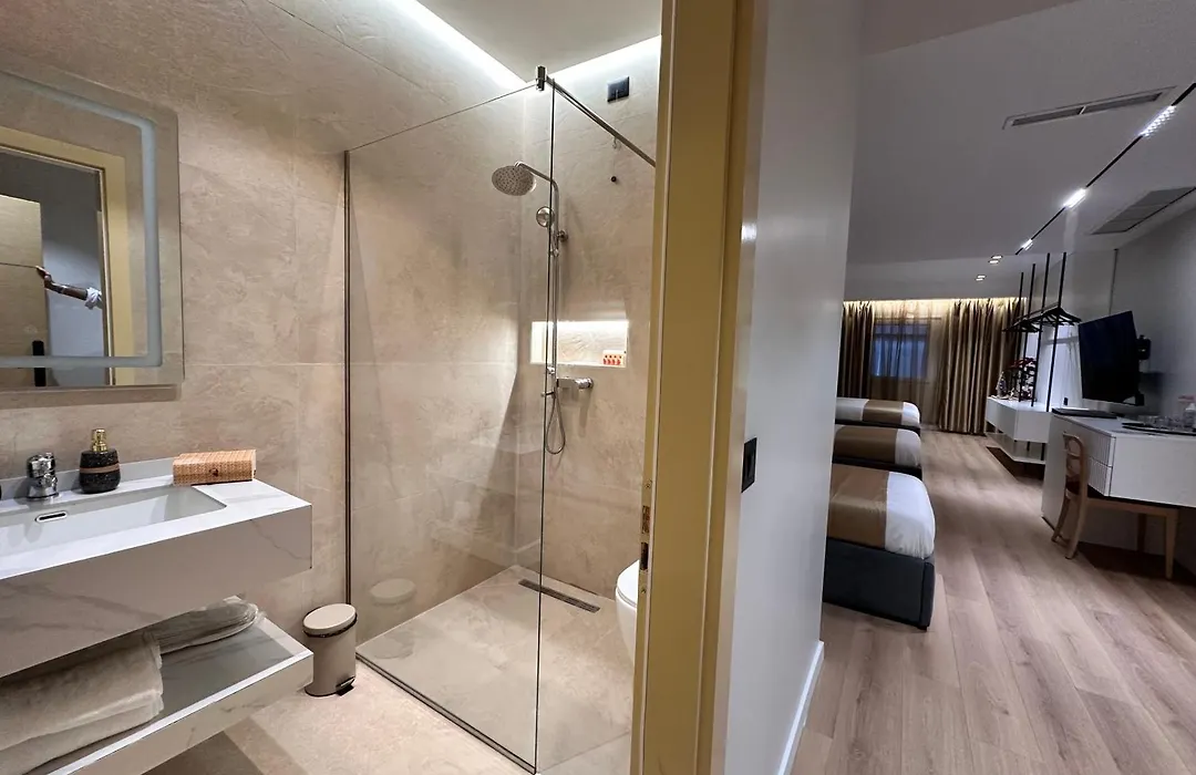 Sky 2 Hotel Tirana-1