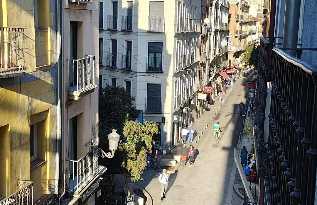 Hostal JQ Madrid 1-1