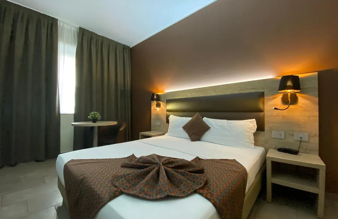 Hotel Stradivari-1