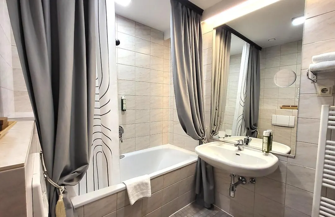 Hotel Batzenhaeusl-1
