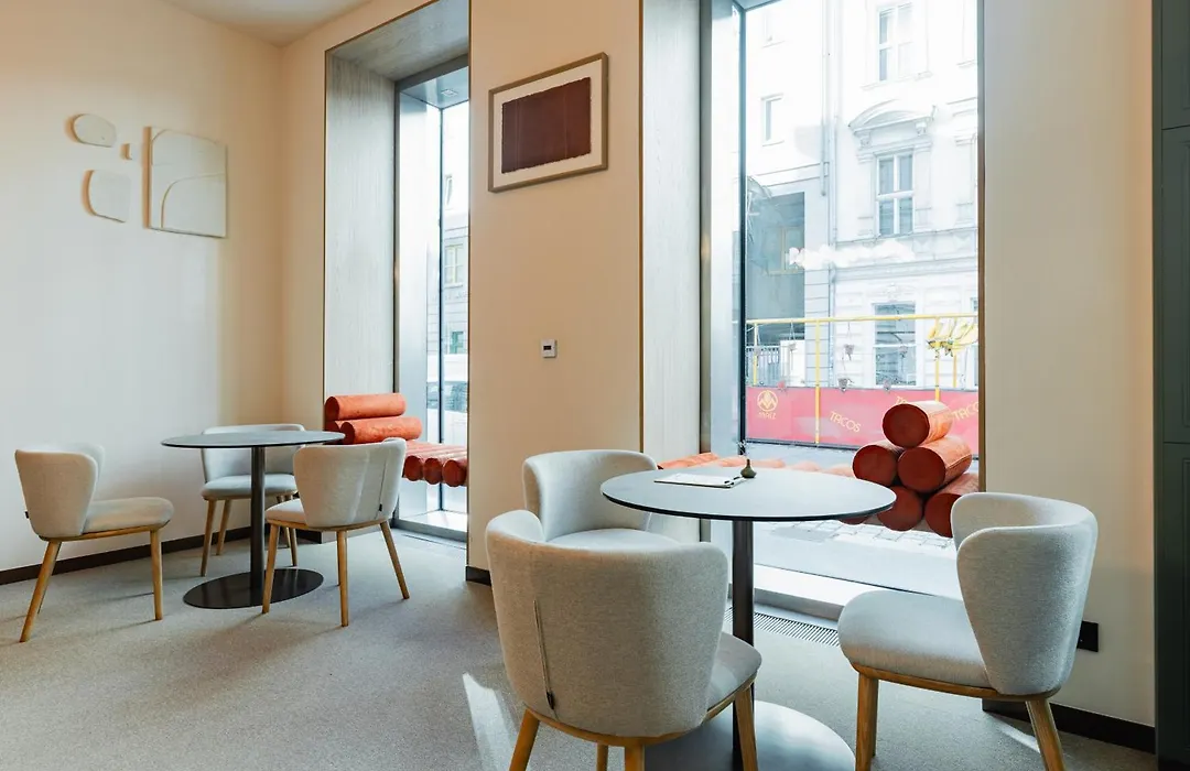 Fortyplusone Hotel Vienna-1