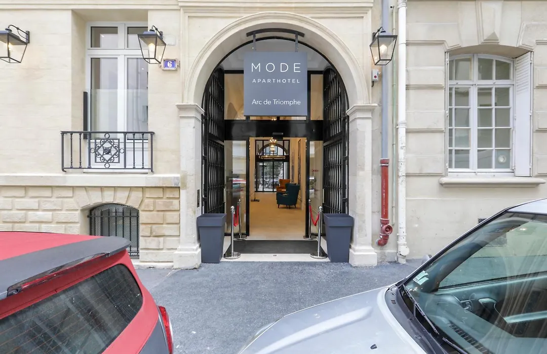 Le Triomphe Paris-1