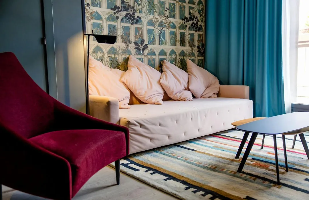 Motel One Madrid-Plaza De Espana-1