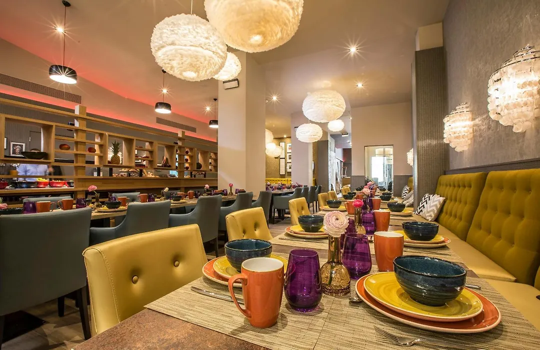 Leonardo Hotel Barcelona Las Ramblas-1