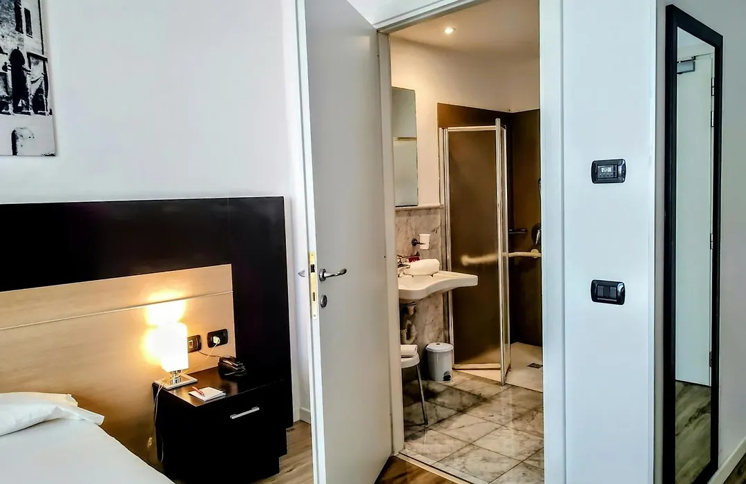 Hotel Carpi-1