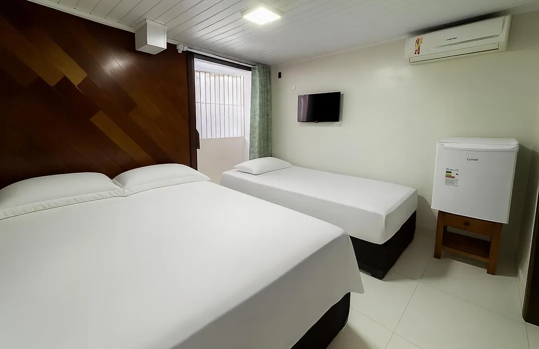 Hotel Cop 30-1