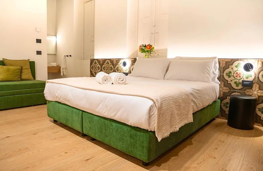 Aria Collection Bari-1
