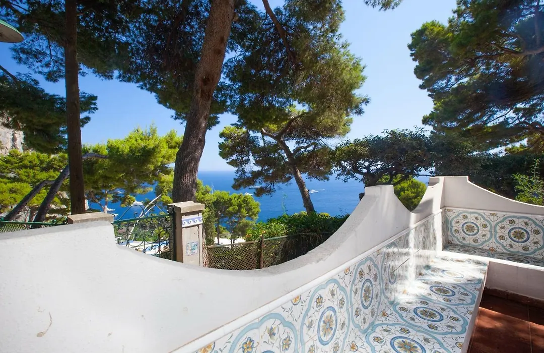 Casa Schiattarella Capri-1