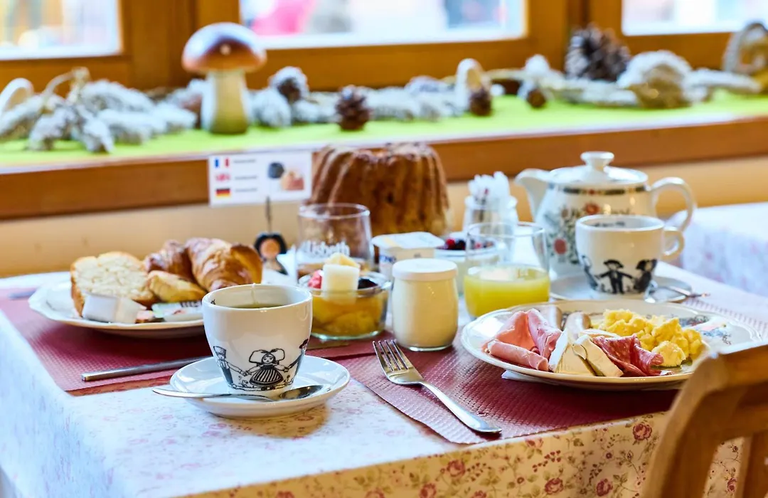 Logis Hotel Saint-Martin-1