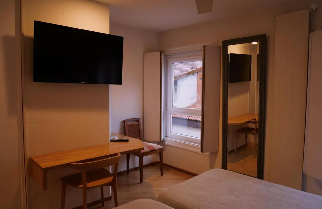 Hotel Zarampallo-1
