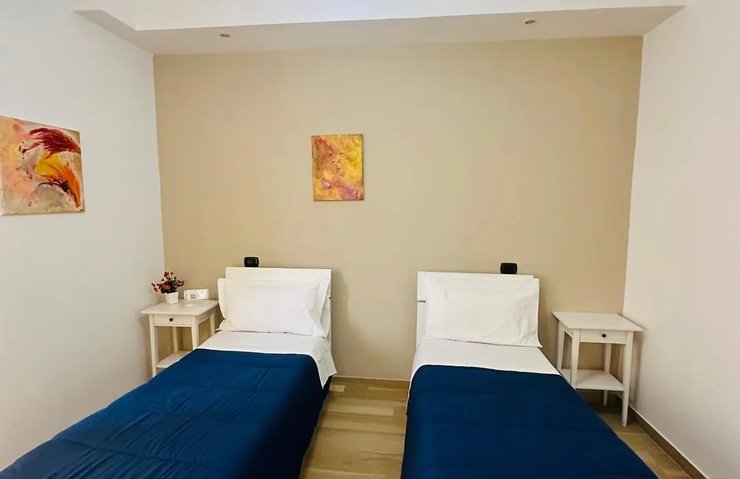 Iris Inn-1