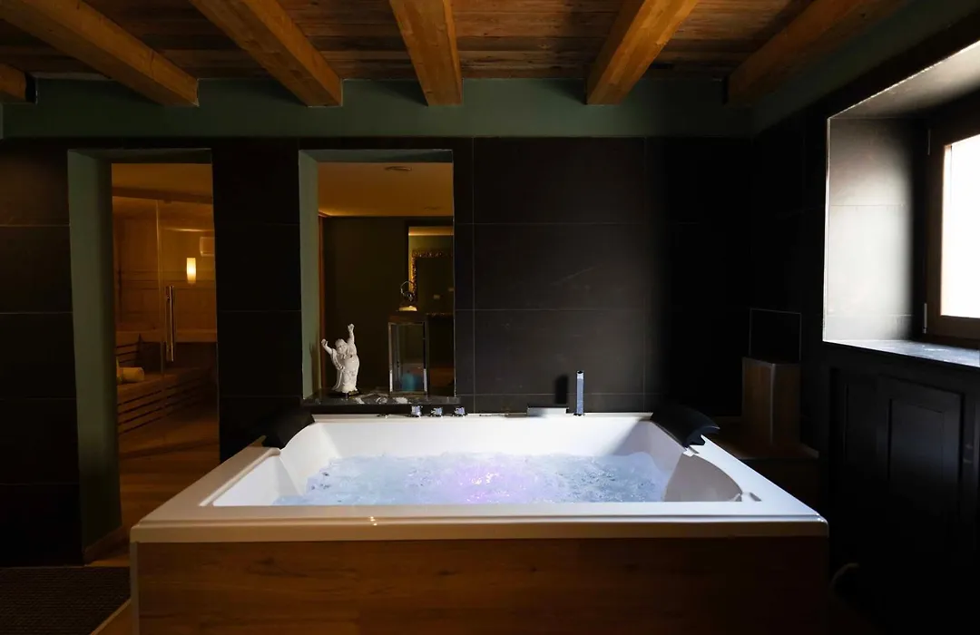 Divisi Suites & Spa-1