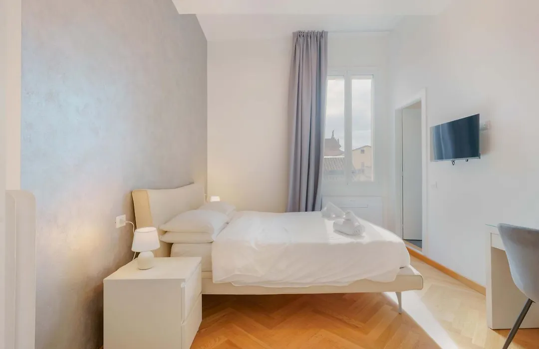 Le Suites Dell'Edera - Historic Palace With Old Town Views-1