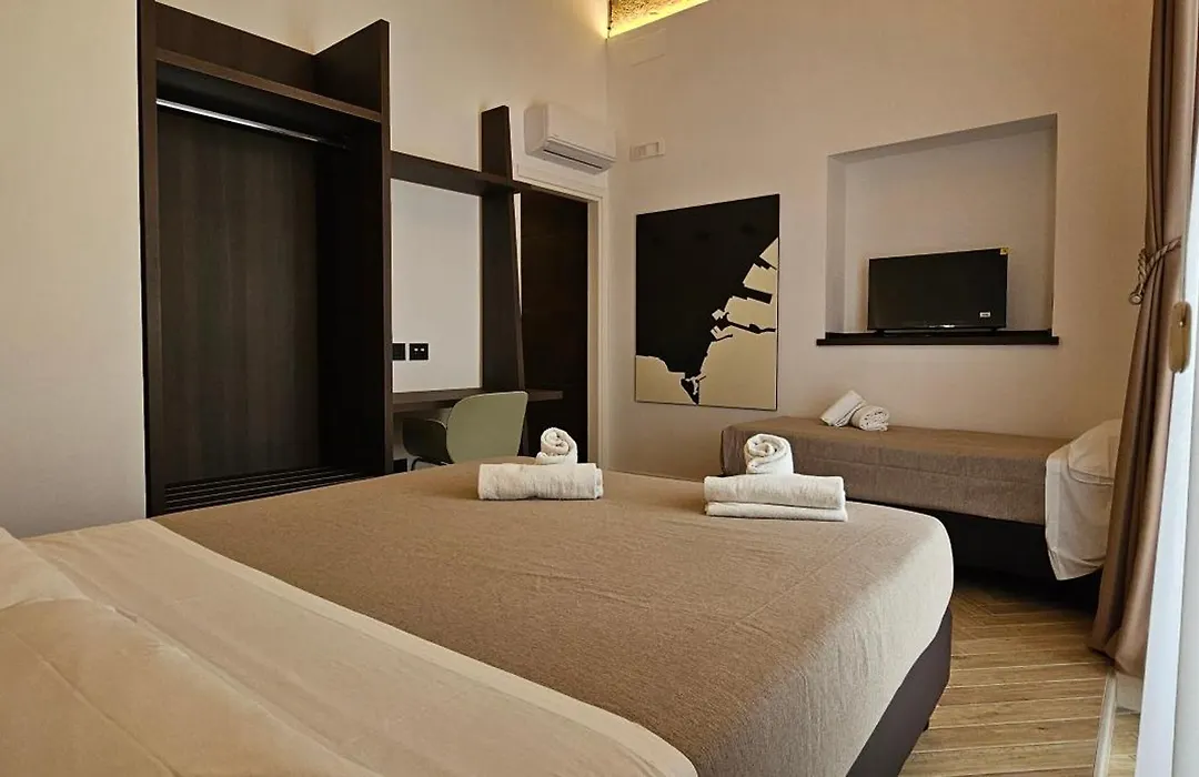 Dimora Neapolis Deluxe-1