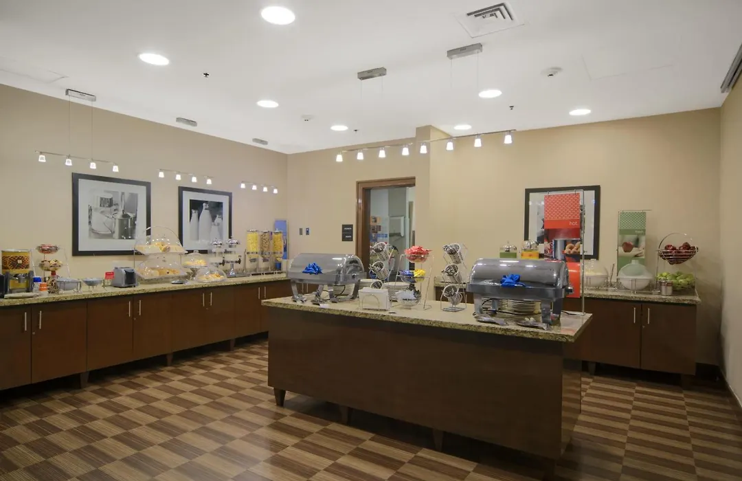 Hampton Inn & Suites Mexico City - Centro Historico-1