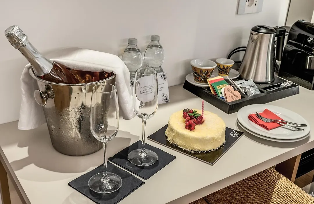 Relais Trevi 95 Boutique Hotel (Adults Only)-1