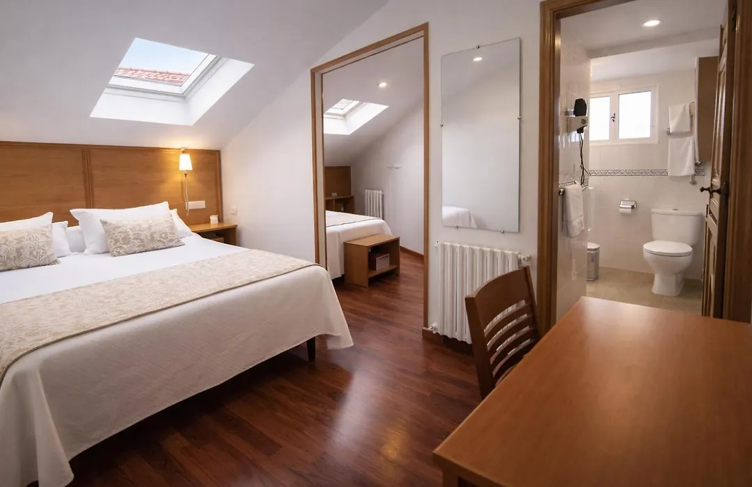 Hostal Anosa Casa-1