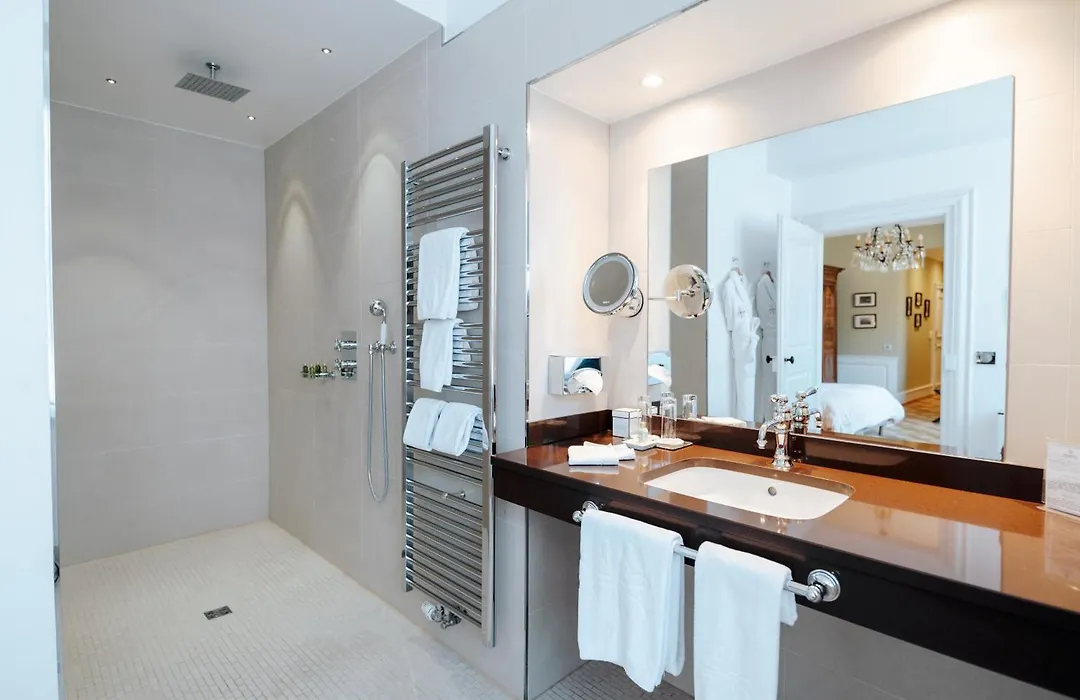 Hotel & Spa Le Bouclier D'Or-1