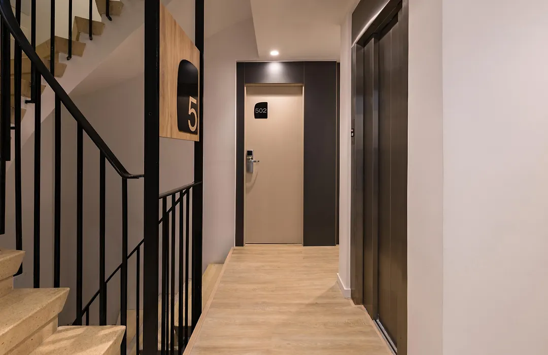 Hotel Adonis La Suite-1