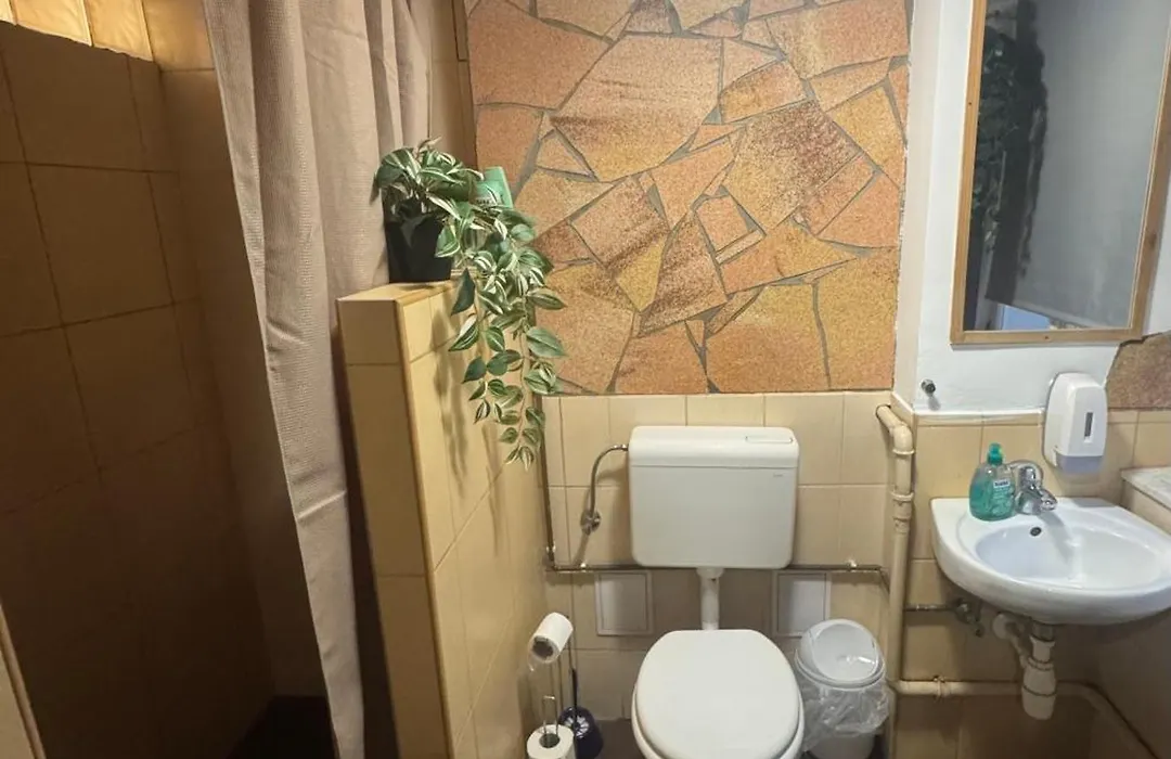 Boomerang Hostel-1