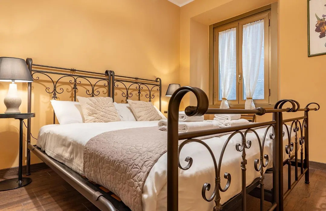 Locami Rooms Castaldi-1